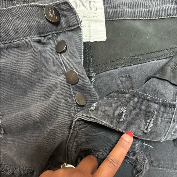 One Teaspoon Bandits Shorts Black Distressed  Button Fly Leather Back 28 - Picture 3 of 8